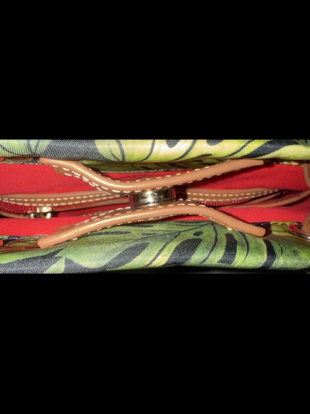 Dooney & Bourke Montego Addison monstera Print banana leaf 17"W x 11”H x 5.5"D - Picture 13 of 13